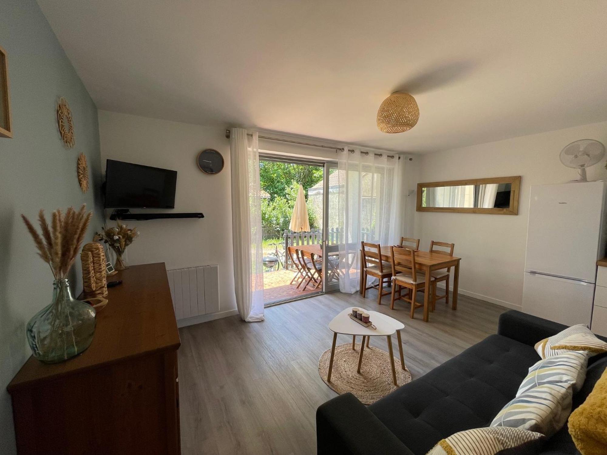Appartement Avec Chambre, Terrasse Et Jardinet Proche Plage, Foret Pins, Piste Cyclable, Lac Mimizan-Plage エクステリア 写真